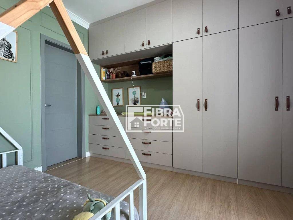 Casa de Condomínio à venda com 3 quartos, 210m² - Foto 18