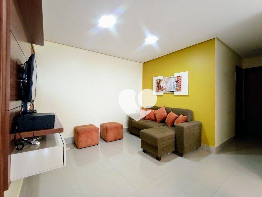 Apartamento para alugar com 3 quartos, 140m² - Foto 3