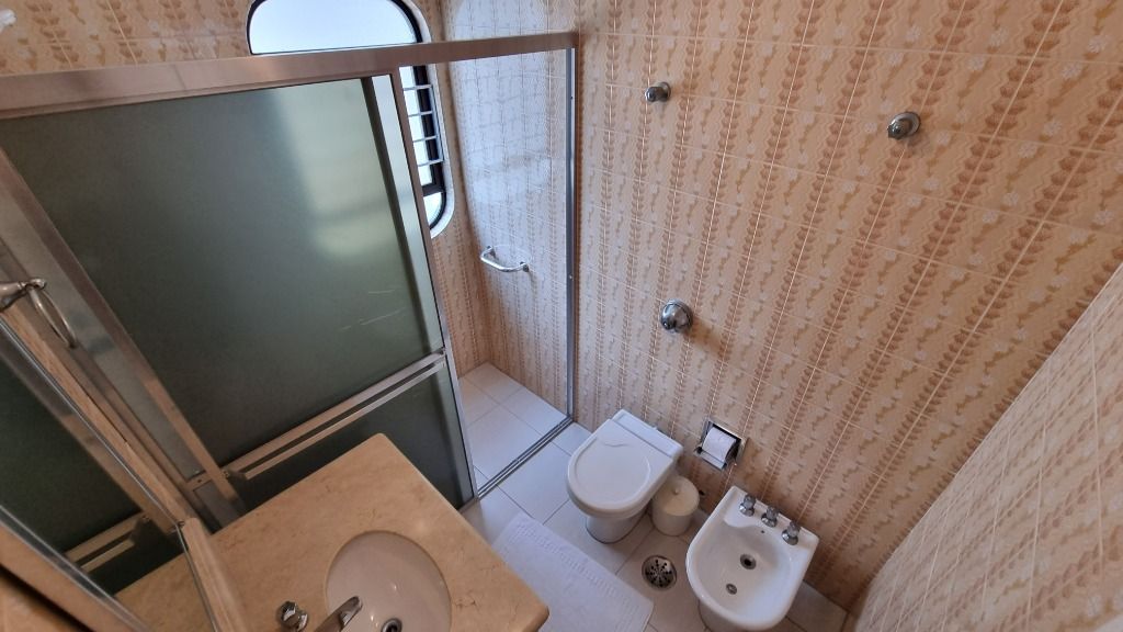 Apartamento à venda com 3 quartos, 196m² - Foto 17