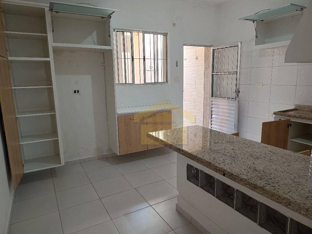 Sobrado à venda com 2 quartos, 132m² - Foto 10