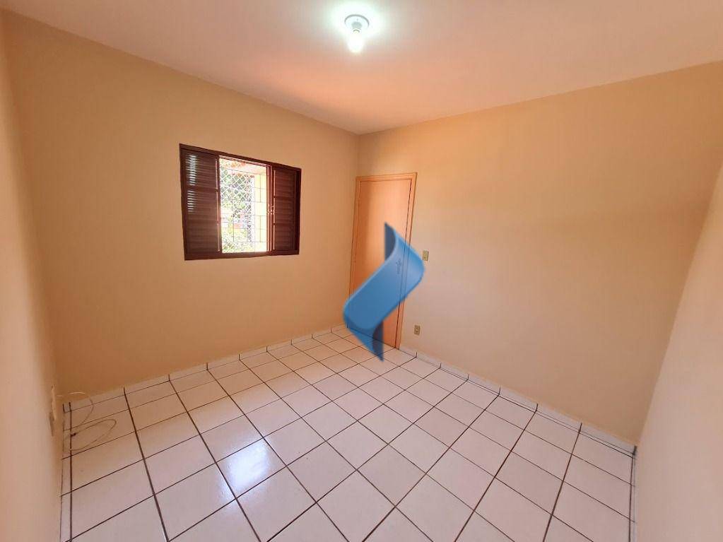Casa para alugar com 3 quartos, 107m² - Foto 14