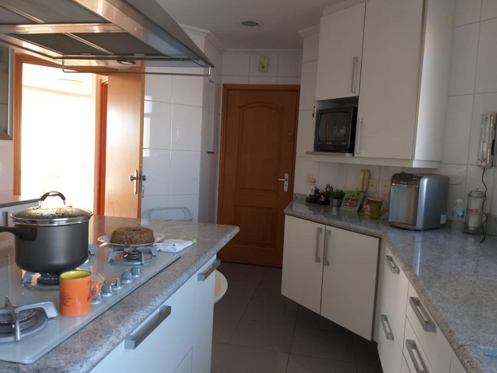 Apartamento à venda com 3 quartos, 122m² - Foto 13