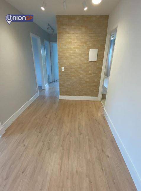 Apartamento à venda com 3 quartos, 67m² - Foto 4