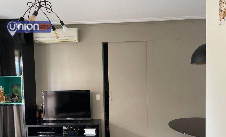 Apartamento à venda com 1 quarto, 40m² - Foto 1