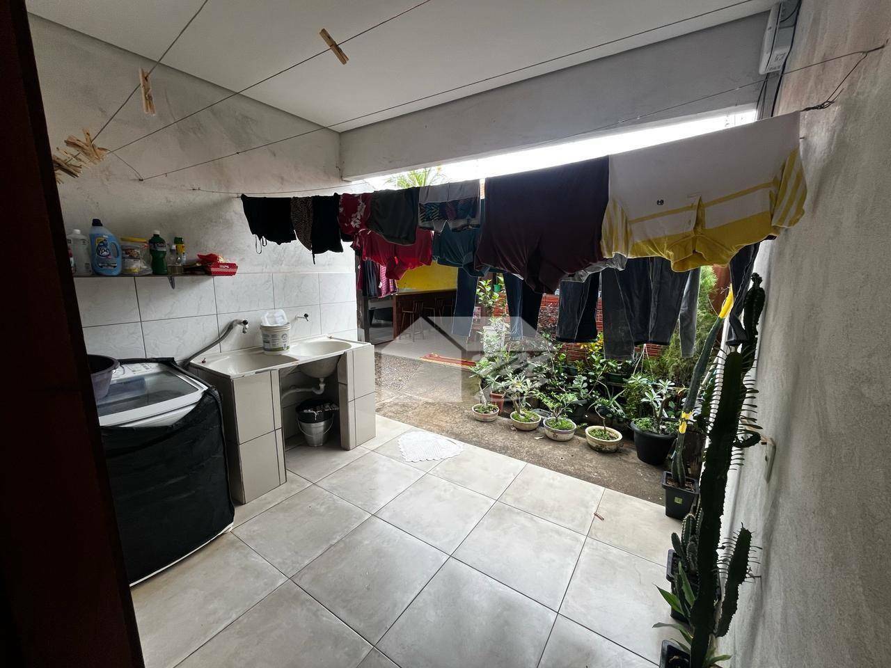 Casa à venda com 3 quartos, 198m² - Foto 14