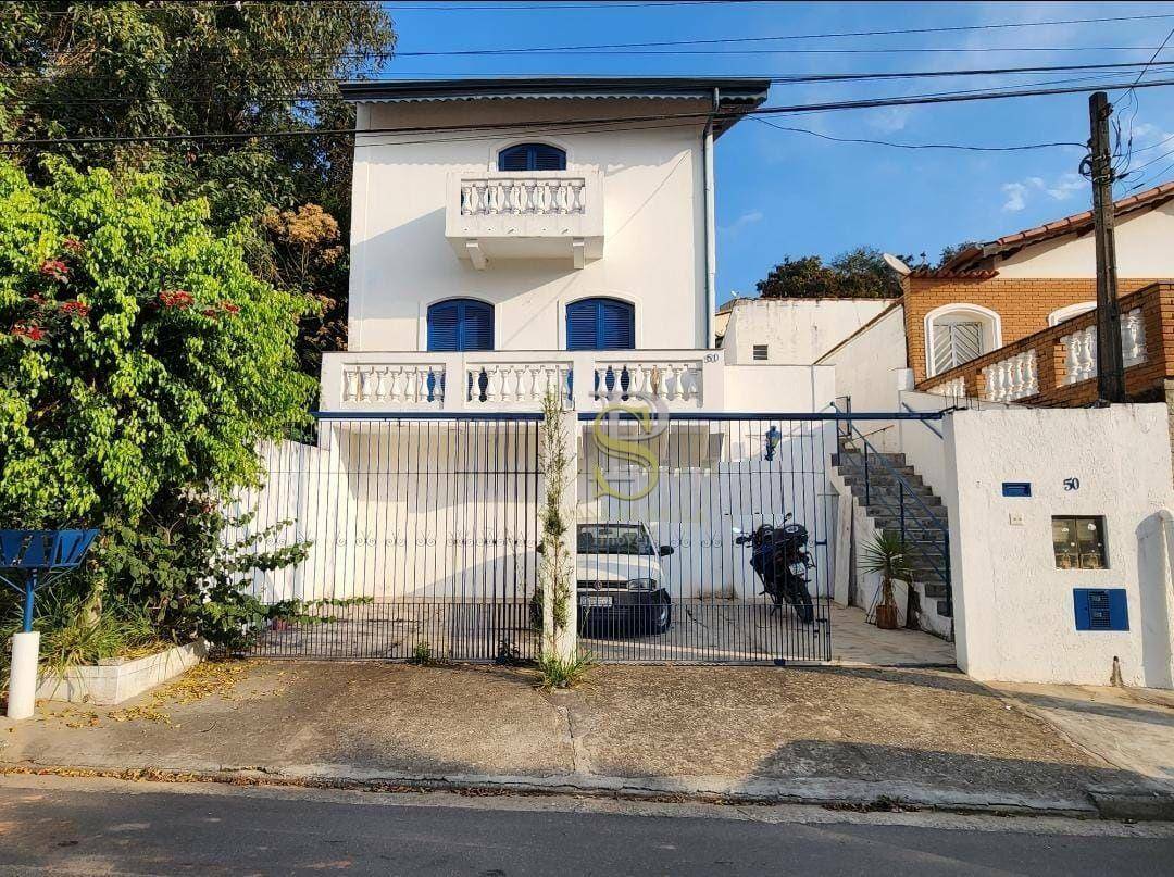 Casa à venda com 3 quartos, 250m² - Foto 2