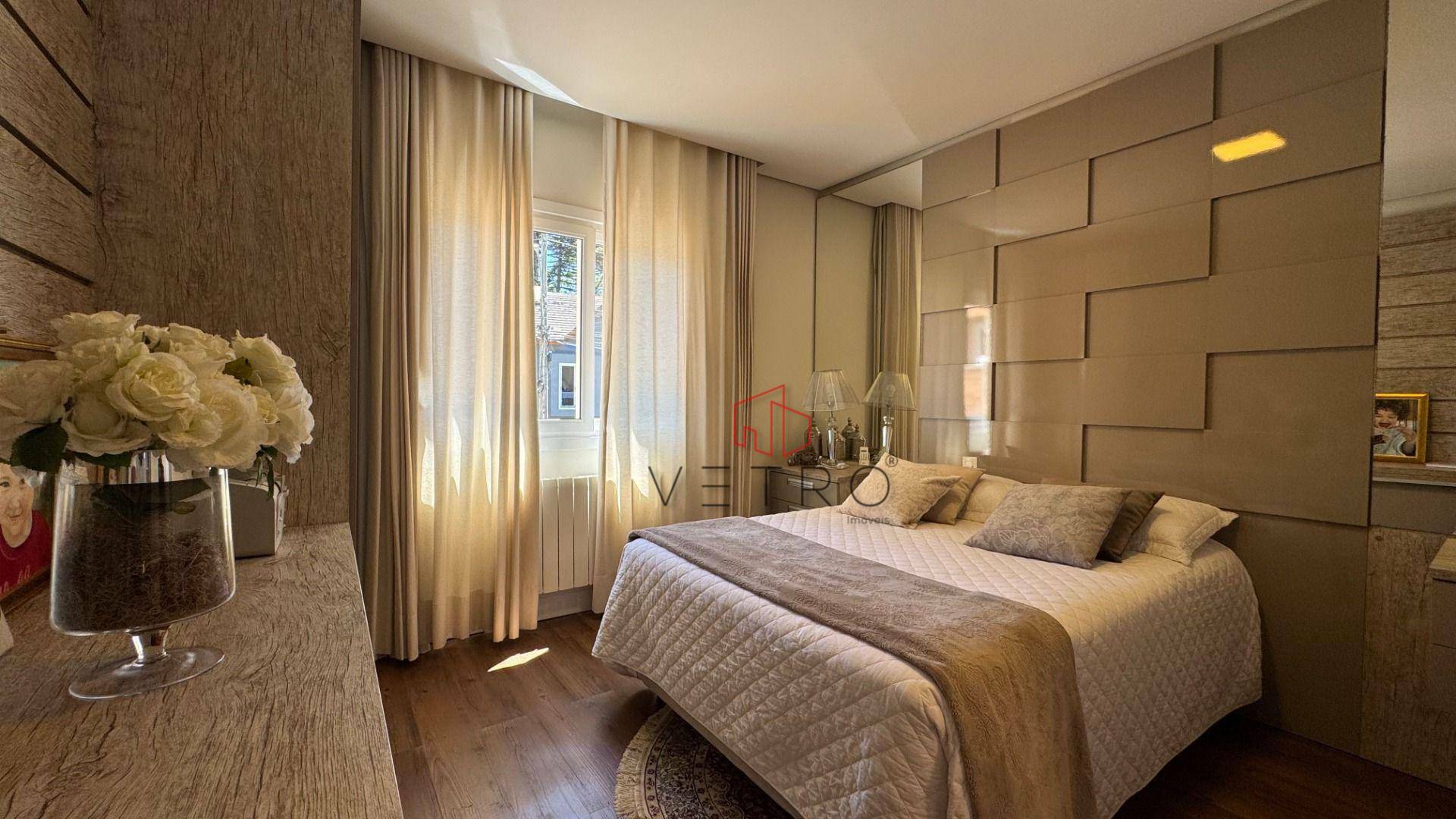 Casa à venda com 3 quartos, 300m² - Foto 33