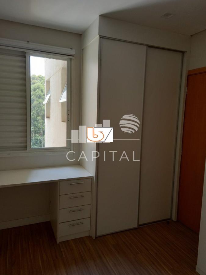 Apartamento para alugar com 2 quartos, 94m² - Foto 13