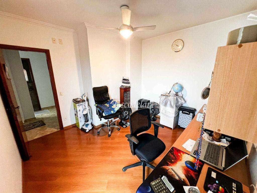 Apartamento à venda com 3 quartos, 145m² - Foto 15