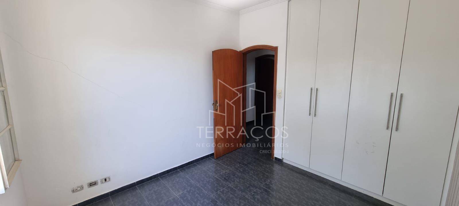 Sobrado à venda e aluguel com 4 quartos, 270m² - Foto 17