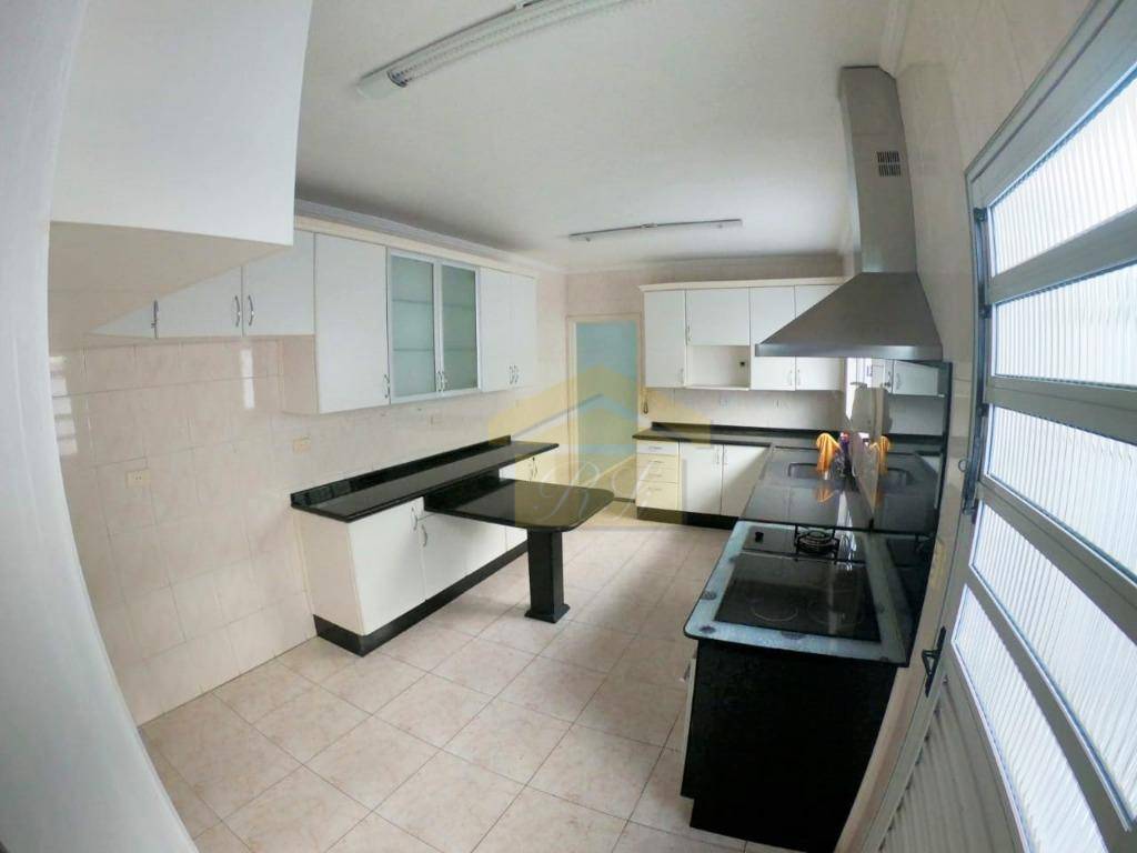 Sobrado à venda com 4 quartos, 229m² - Foto 5