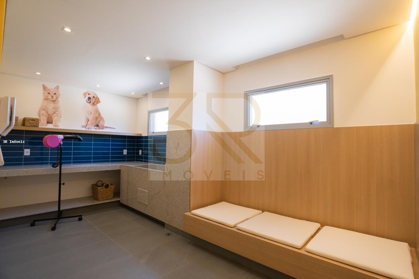 Apartamento à venda com 2 quartos, 65m² - Foto 17