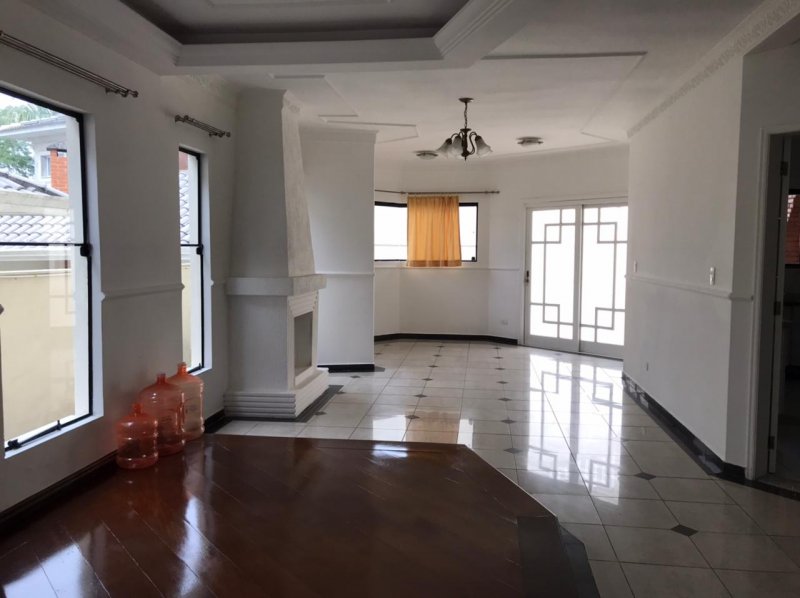 Casa, 4 quartos, 280 m² - Foto 1