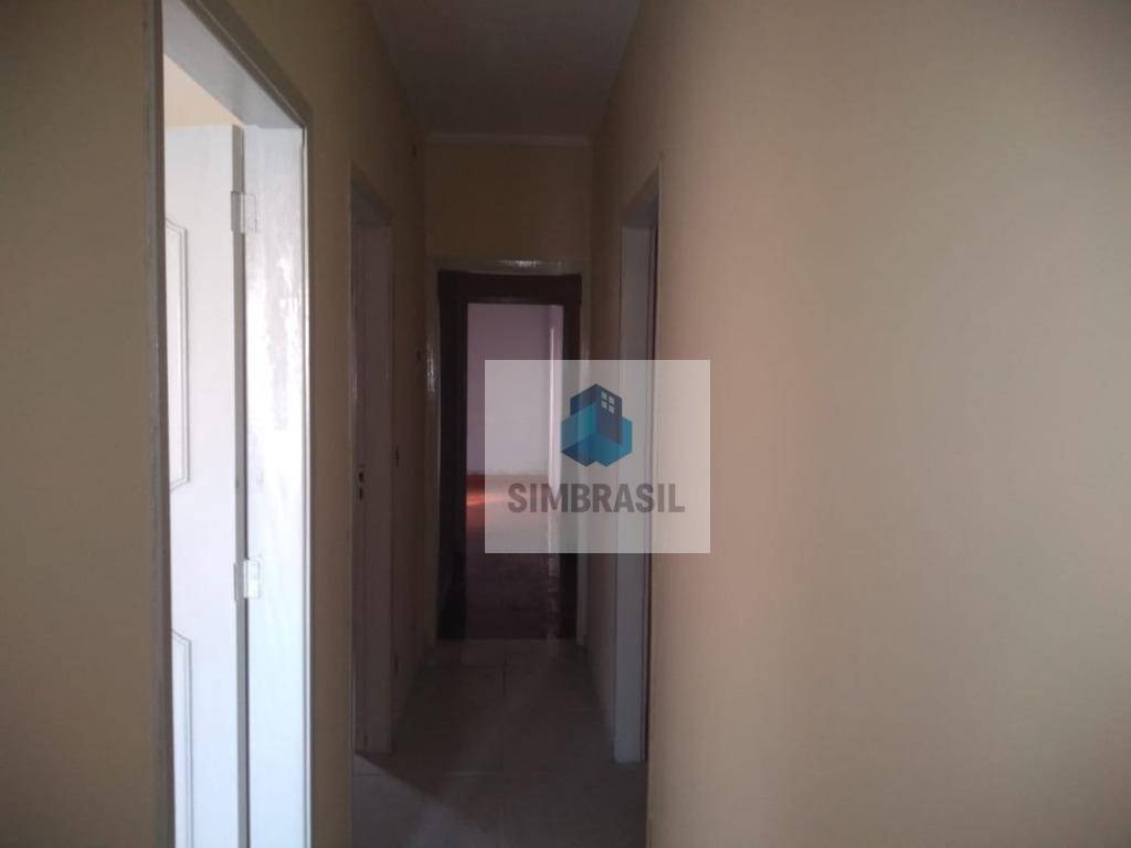 Casa à venda com 3 quartos, 200m² - Foto 16