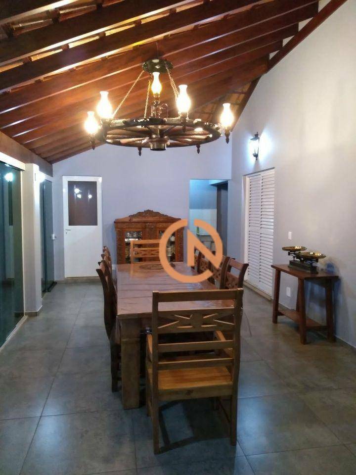 Casa à venda com 2 quartos, 221m² - Foto 7