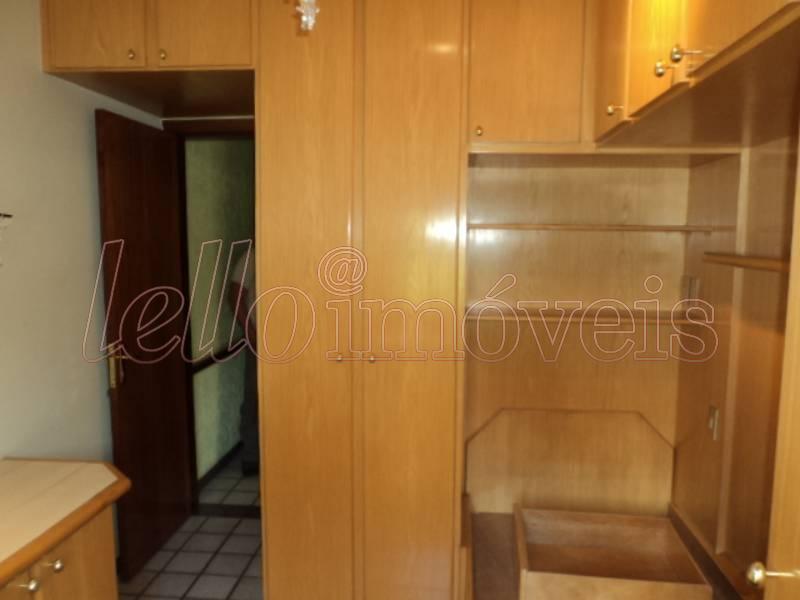 Apartamento para alugar com 3 quartos, 136m² - Foto 11