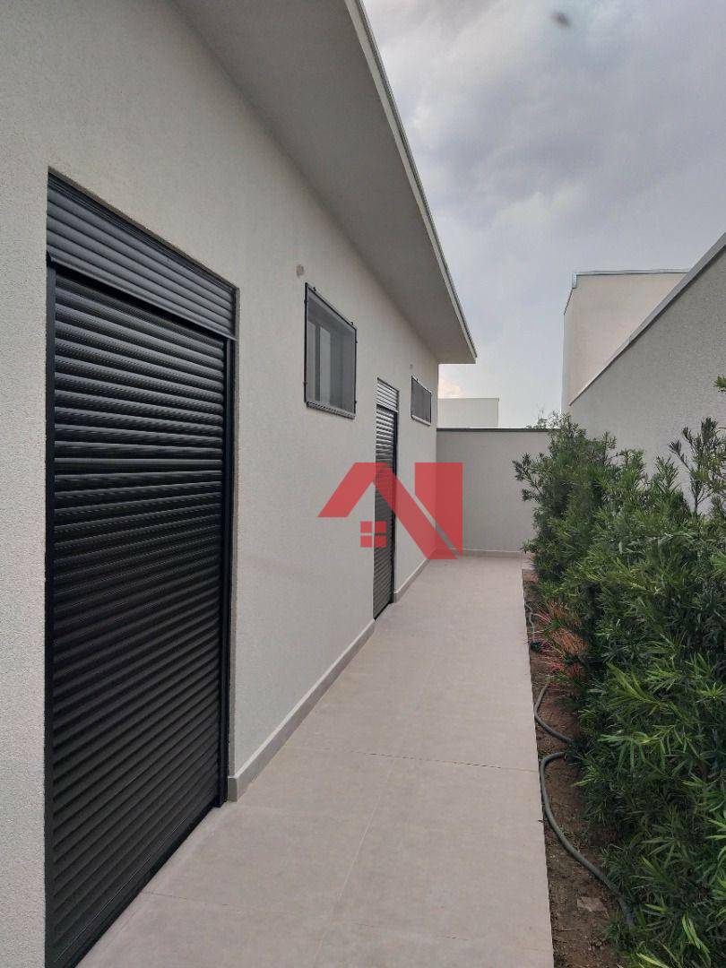 Casa de Condomínio à venda com 3 quartos, 203m² - Foto 2