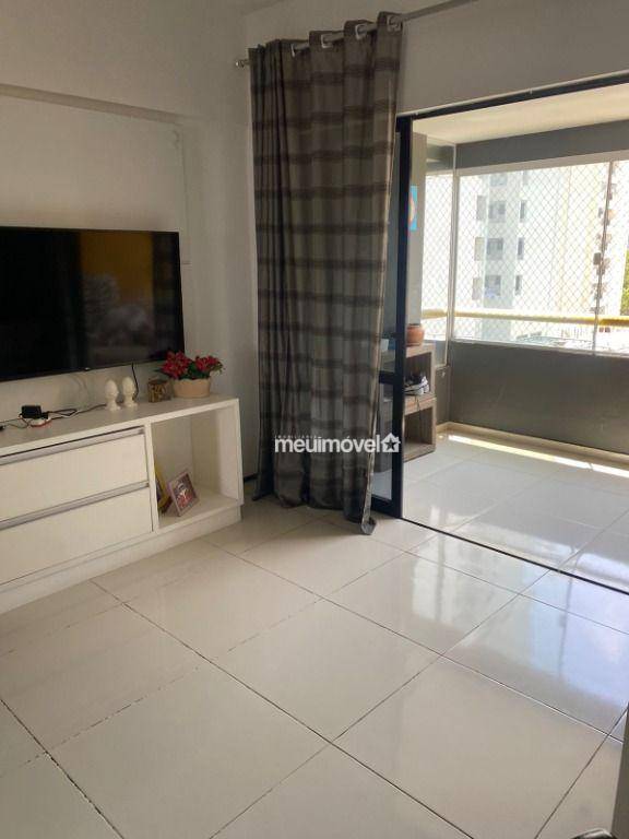 Apartamento à venda com 3 quartos, 119m² - Foto 2