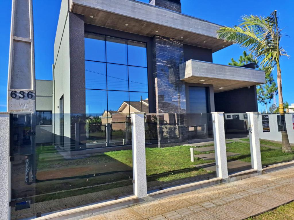 Casa à venda com 3 quartos, 146m² - Foto 3