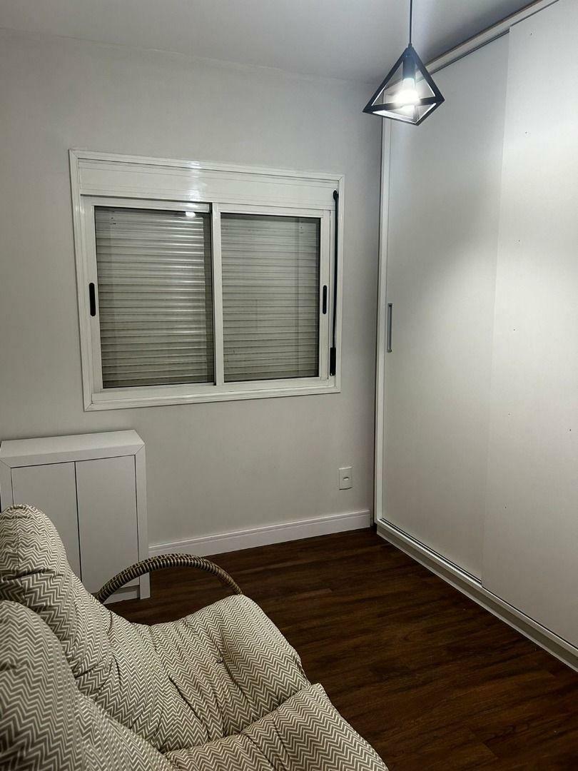 Apartamento à venda com 3 quartos, 107m² - Foto 18