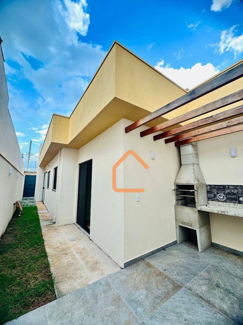 Casa à venda com 3 quartos, 90m² - Foto 3