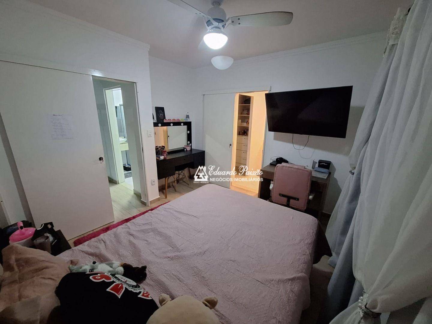 Sobrado à venda com 5 quartos, 227m² - Foto 13