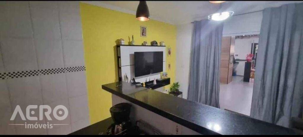 Casa à venda com 3 quartos, 160m² - Foto 17