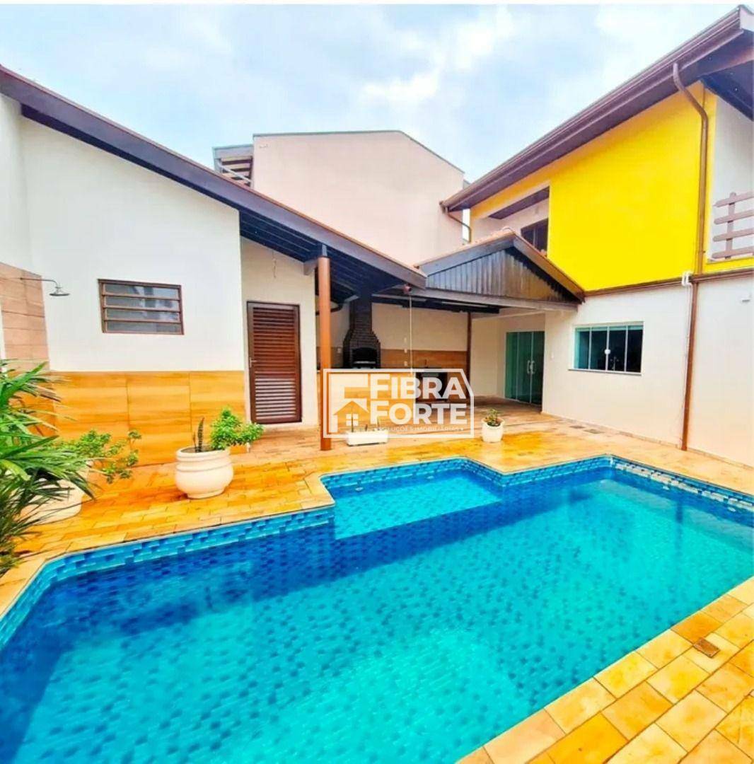 Casa à venda com 3 quartos, 283m² - Foto 1