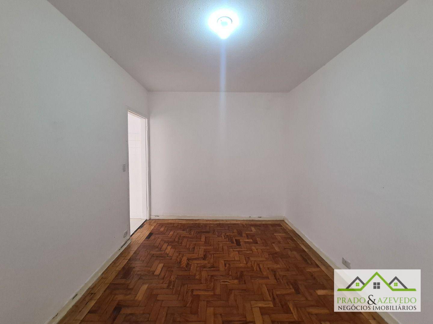 Casa para alugar com 1 quarto, 50m² - Foto 11