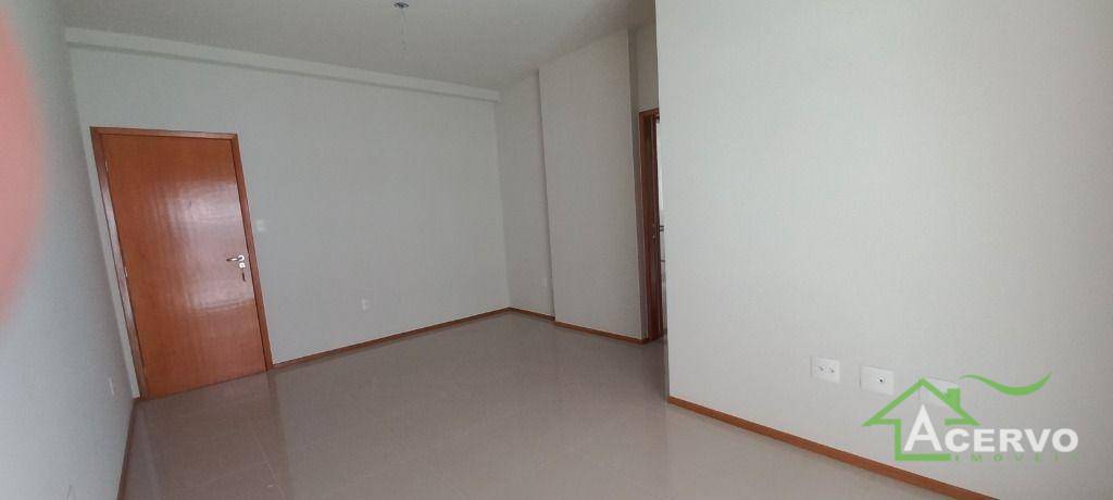 Apartamento à venda com 2 quartos, 80m² - Foto 4