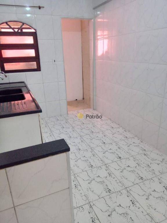 Apartamento à venda com 3 quartos, 97m² - Foto 9