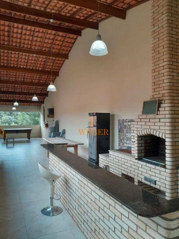Sobrado à venda com 2 quartos, 253m² - Foto 1