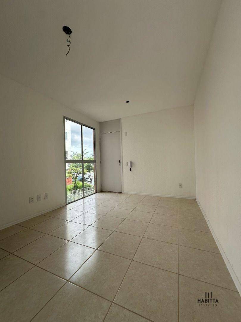 Apartamento à venda com 2 quartos, 45m² - Foto 1