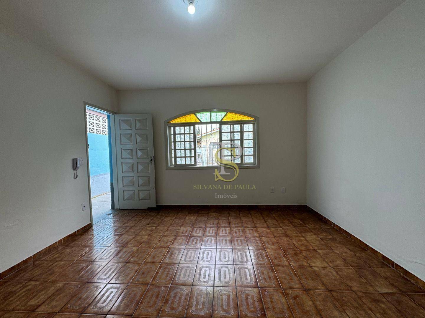 Casa à venda com 3 quartos, 116m² - Foto 4