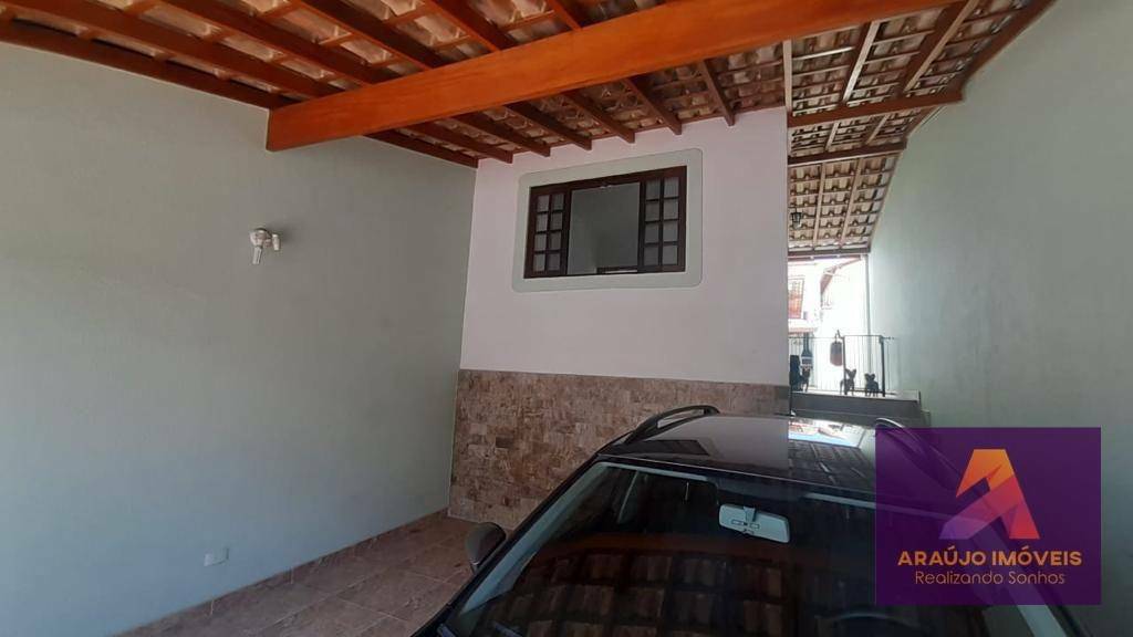 Casa de Condomínio à venda com 3 quartos, 100m² - Foto 1