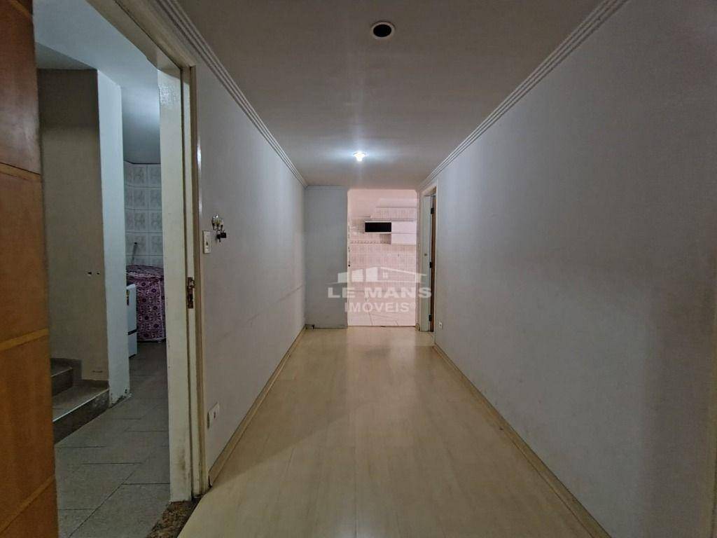 Casa à venda com 6 quartos, 296m² - Foto 32