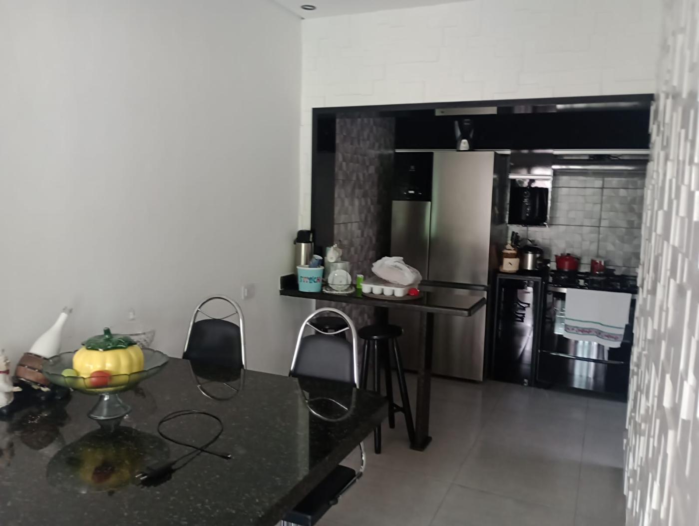 Casa à venda com 3 quartos, 300m² - Foto 9