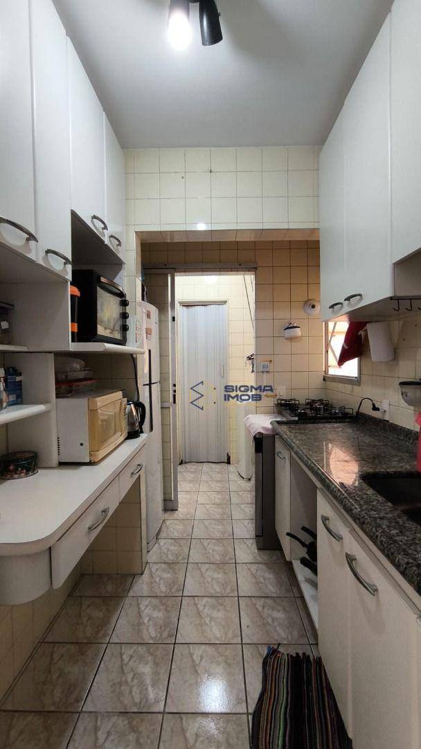 Apartamento à venda com 1 quarto, 45m² - Foto 11