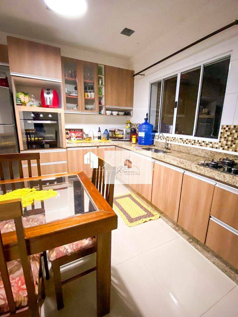 Casa à venda com 2 quartos, 104m² - Foto 4
