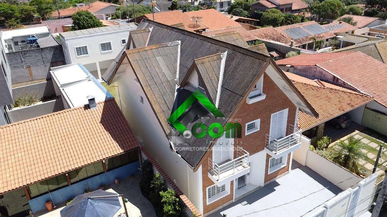 Casa à venda com 7 quartos, 410m² - Foto 32