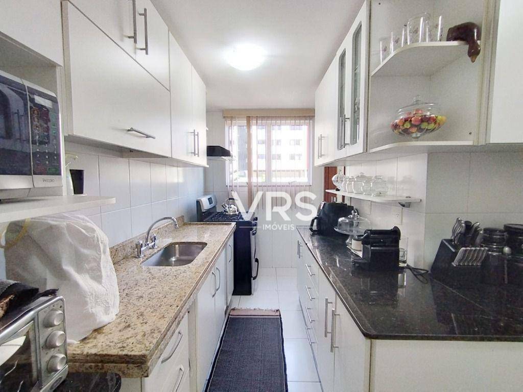 Apartamento à venda com 3 quartos, 142m² - Foto 11