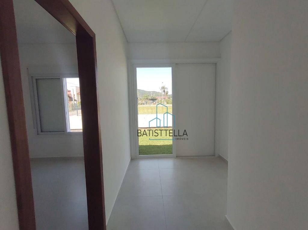 Casa à venda com 3 quartos, 150m² - Foto 11