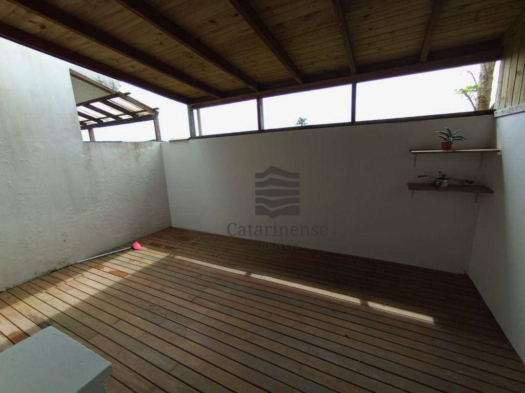 Sobrado à venda com 2 quartos, 65m² - Foto 4