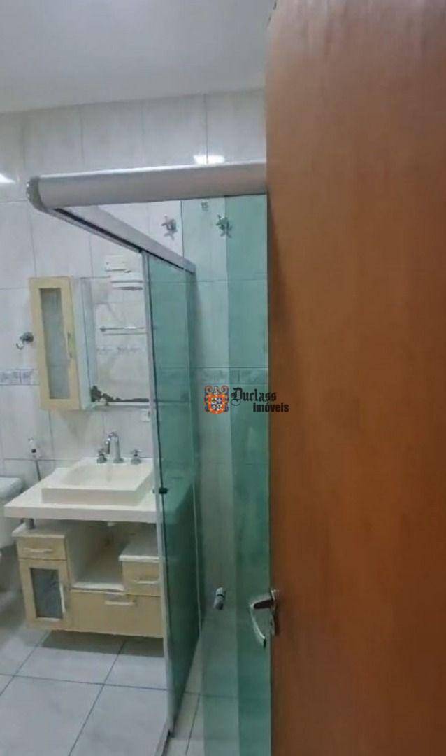 Sobrado à venda com 4 quartos, 200m² - Foto 21