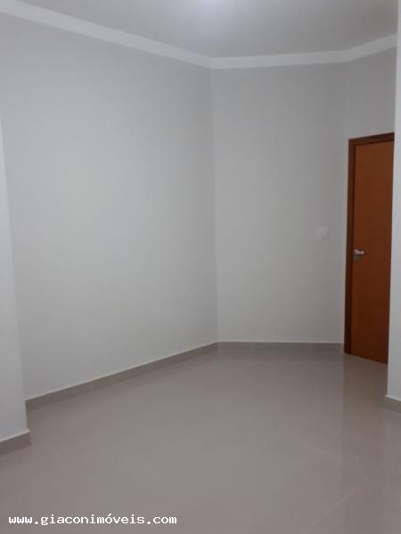 Casa à venda com 3 quartos, 195m² - Foto 13