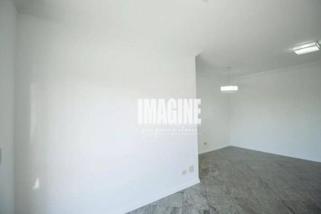 Apartamento à venda com 3 quartos, 95m² - Foto 3