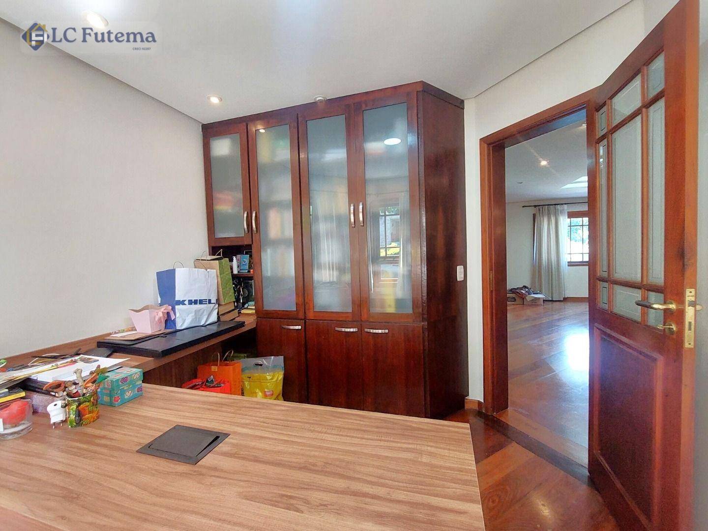 Casa de Condomínio para alugar com 4 quartos, 436m² - Foto 18