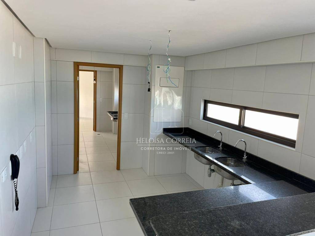 Apartamento à venda com 4 quartos, 279m² - Foto 8