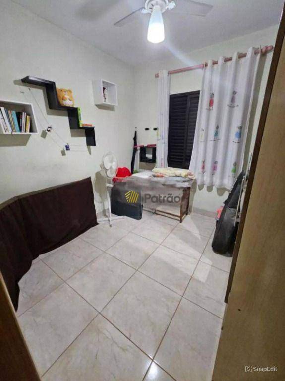 Sobrado à venda com 6 quartos, 209m² - Foto 4