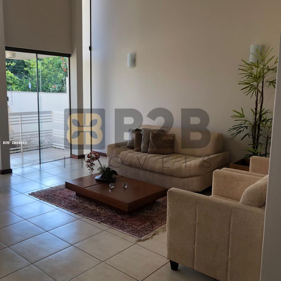 Casa à venda com 3 quartos, 270m² - Foto 10